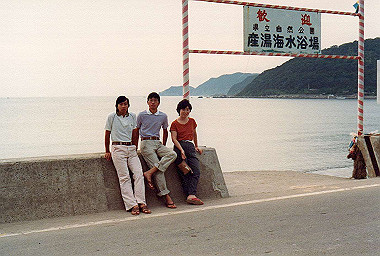 19820826007_thumb.jpg