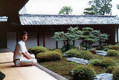 19830417_002_thumb.jpg