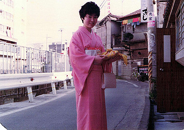 19830424_200_thumb.jpg