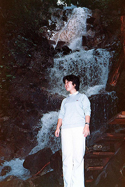 19831009_015_thumb.jpg
