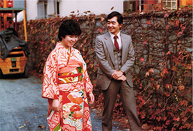 19830300_005_thumb.jpg