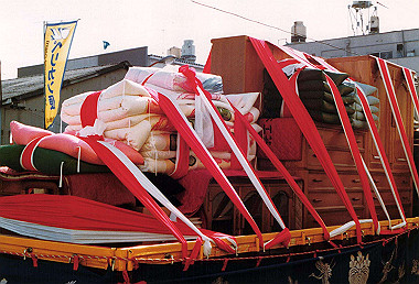 19830300_017_thumb.jpg