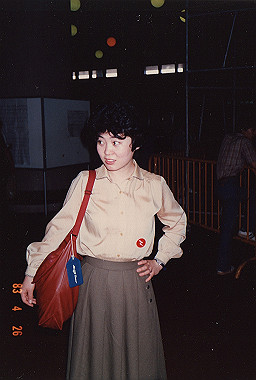 19830426010_thumb.jpg