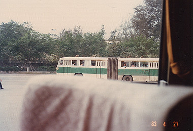 19830427030_thumb.jpg