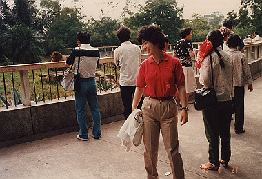 19830427038_thumb.jpg