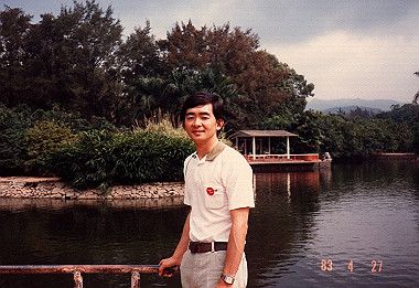 19830427044_thumb.jpg