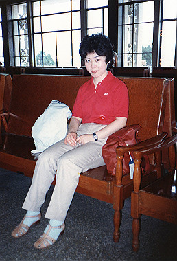19830427077_thumb.jpg