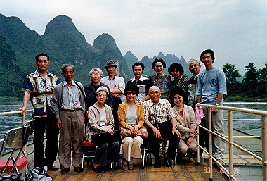 19830428115_thumb.jpg