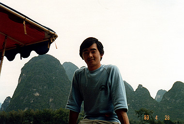 19830428132_thumb.jpg