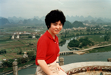 19830428140_thumb.jpg