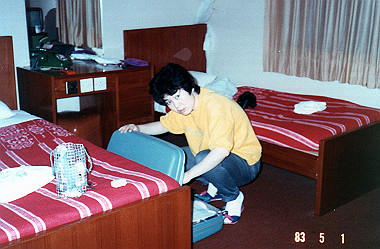 19830501251_thumb.jpg