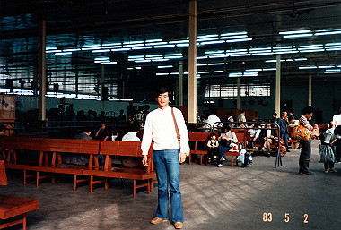 19830502258_thumb.jpg
