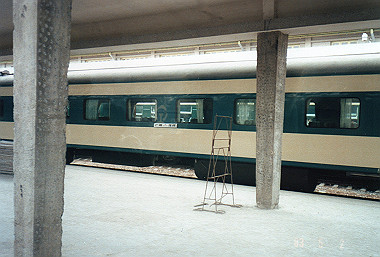 19830502261_thumb.jpg
