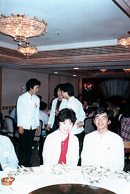 19830502271_thumb.jpg