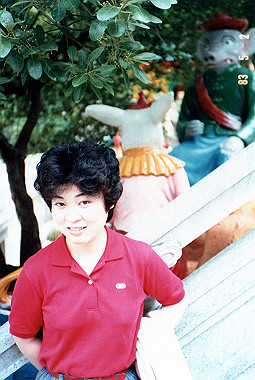 19830502284_thumb.jpg