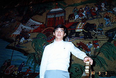 19830502306_thumb.jpg