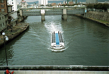 19840320_006_thumb.jpg