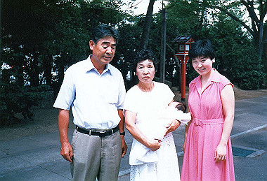 19840826_010_thumb.jpg