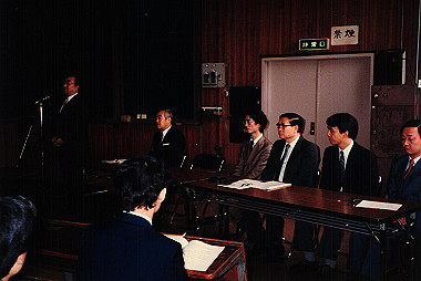 19850615_001_thumb.jpg