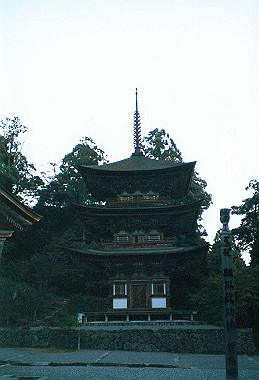 19851103_021_thumb.jpg