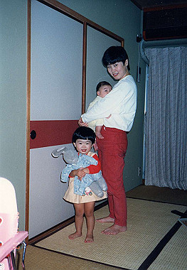 19861099_001_thumb.jpg