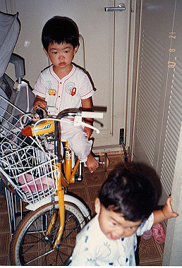 19870821_002_thumb.jpg