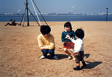 19880300_007_thumb.jpg