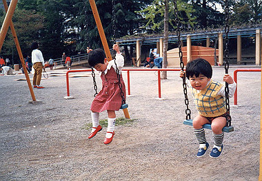 19880400_003_thumb.jpg