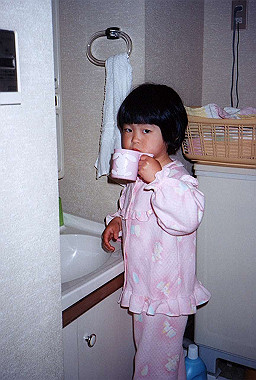 19890331_011_thumb.jpg