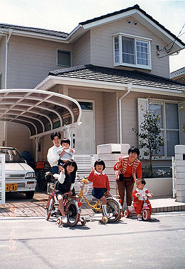19890429_015_thumb.jpg