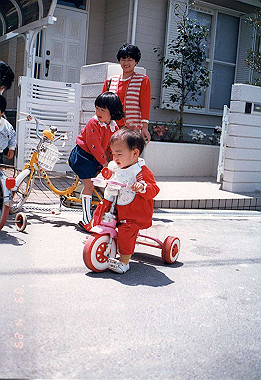19890429_017_thumb.jpg