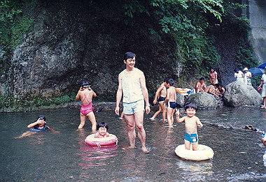 19890707_015_thumb.jpg