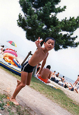 19890810017_thumb.jpg
