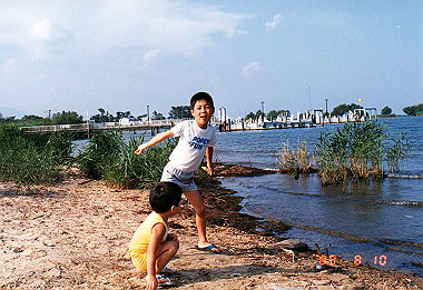 19890810023_thumb.jpg