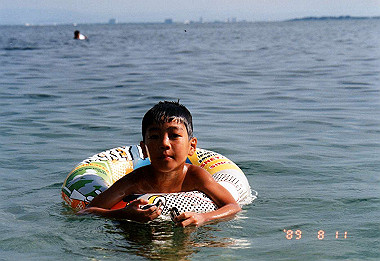19890811017_thumb.jpg