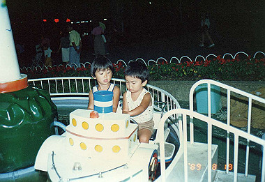 19890819_006_thumb.jpg