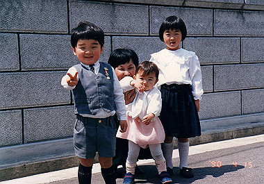 19900415018_thumb.jpg