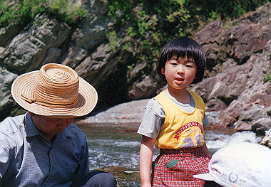 19900422007_thumb.jpg