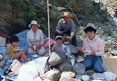 19900422009_thumb.jpg