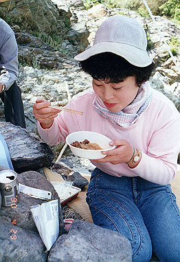 19900422013_thumb.jpg