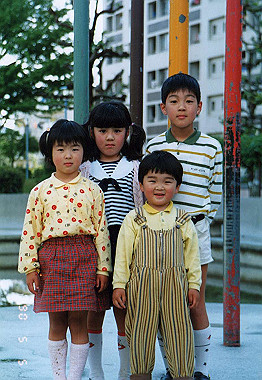 19900422024_thumb.jpg