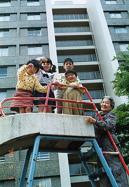 19900422033_thumb.jpg