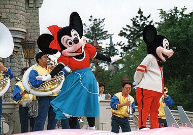 19900613063_thumb.jpg