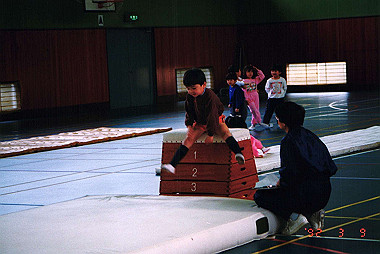 19920309_007_thumb.jpg