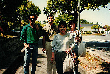 19920504_002_thumb.jpg