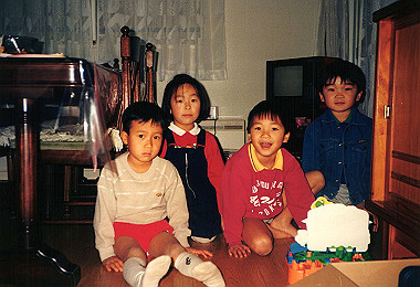 19930300_003_thumb.jpg