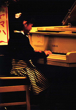 19930411_005_thumb.jpg