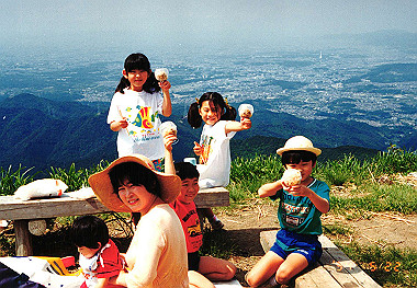 19940522_001_thumb.jpg