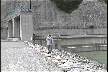 199608_015_thumb.jpg