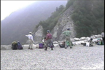 199608_016_thumb.jpg